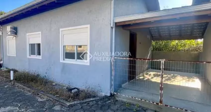 Casa com 2 quartos para alugar na Candido Manoel Pires, 189, Campeche, Florianópolis