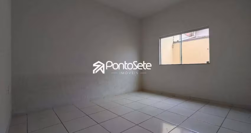 Casa com 3 quartos para alugar no Manoel Valinhas, Divinópolis 