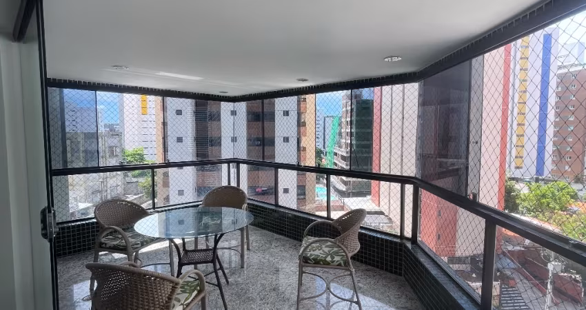Imóvel único com 03 suítes e vista mar em Tambau