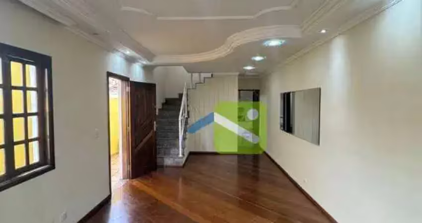 Casa com 3 quartos para alugar na Rua Vicente Pelosi, Butantã, São Paulo