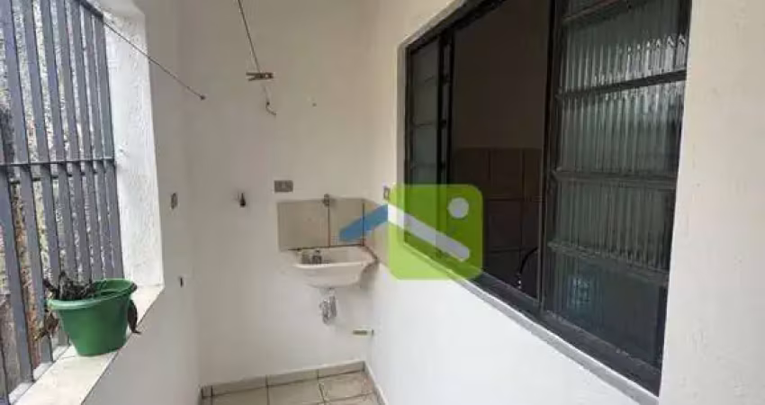 Casa com 2 quartos para alugar na Rua Antônio José Dias, Butantã, São Paulo