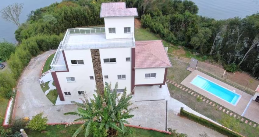 CASA EM CONDOMÍNIO - ÁGUAS DE IGARATÁ - SP