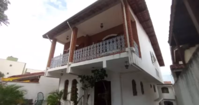 CASA ASSOBRADADA - JARDIM DAS INDÚSTRIAS - SP