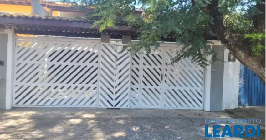 CASA ASSOBRADADA - JARDIM SATÉLITE - SP