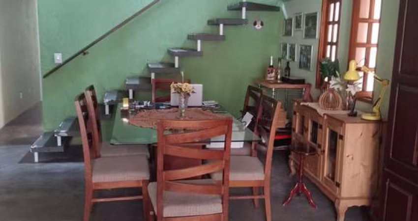 Casa com 3 quartos à venda na José Bahia de Amorim, 32, Vila Mangalot, São Paulo