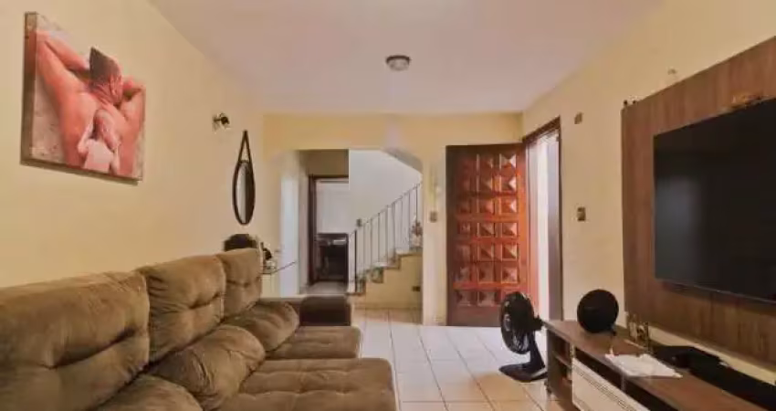 Casa com 3 quartos à venda na Rua Monsenhor Castro Nery, 42, Parque Maria Domitila, São Paulo