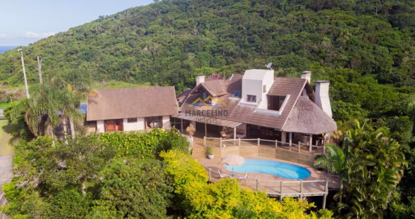 Casa Alto Padrão em Praia da Vigia, Garopaba/SC