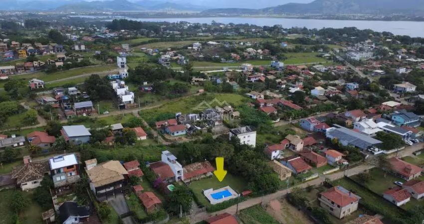Terreno à venda na Praia do Rosa, Imbituba 