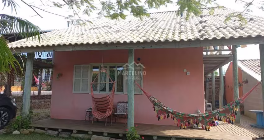 Casa com 2 quartos à venda na Praia do Rosa, Imbituba 