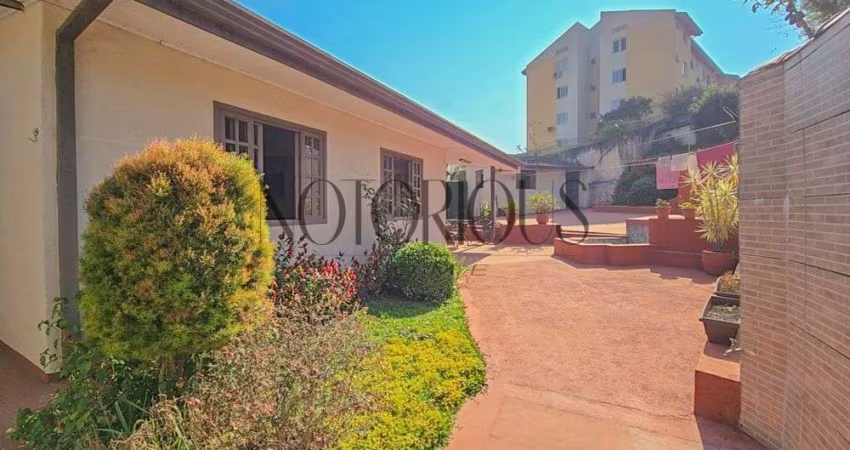 Casa para Venda em Curitiba / PR no bairro Guaíra