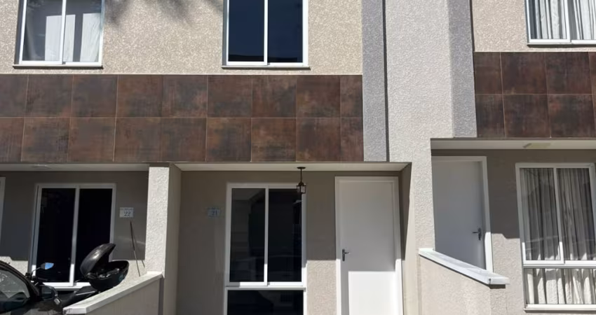 Lindo Sobrado  Condomínio Localizado no  Residencial Bella Vitta com 2 Quartos 60 mts Santa Cândida