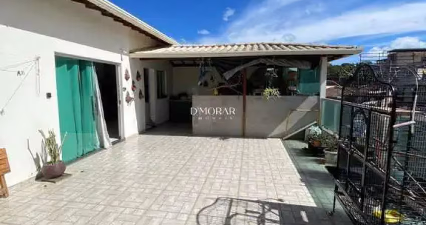 Casa com 3 quartos à venda no Parque Xangri-Lá, Contagem 