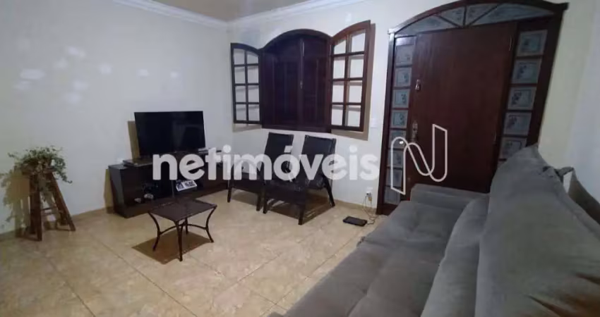 Casa com 3 quartos à venda na Rua C, Oitis, Contagem