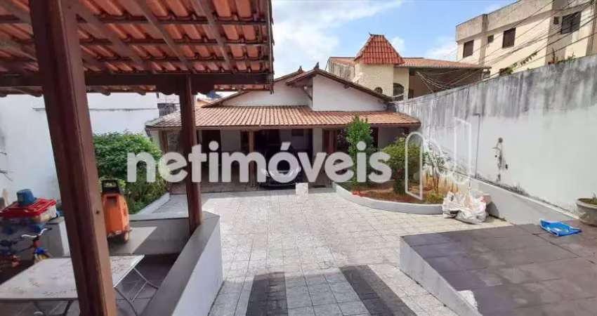 Casa com 3 quartos à venda na Rua João Afonso Moreira, Ouro Preto, Belo Horizonte