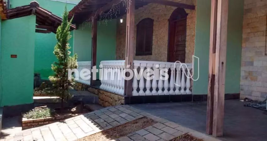 Casa com 3 quartos à venda na Rua Pedro Coelho Vergara, Paquetá, Belo Horizonte