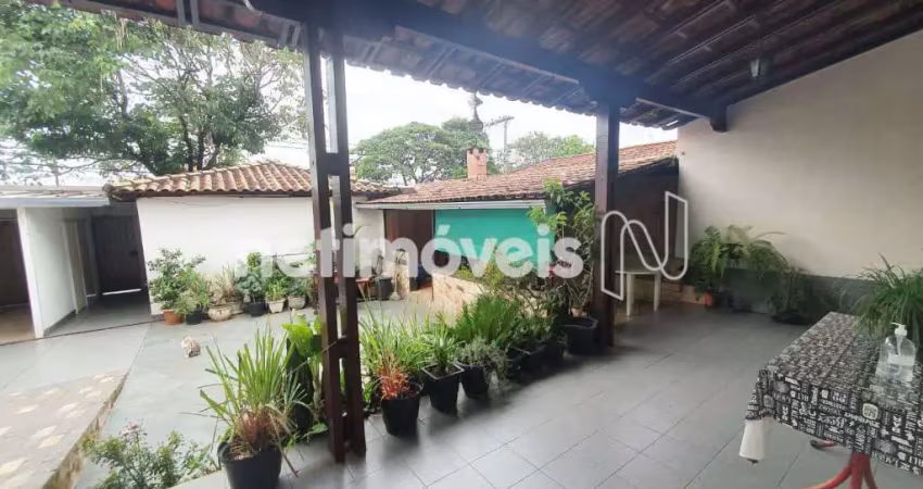 Casa com 5 quartos à venda na Rua Alan Kardec, Alípio de Melo, Belo Horizonte