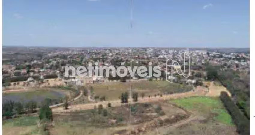 Terreno comercial à venda na Avenida Medina, Jockey Club, Curvelo