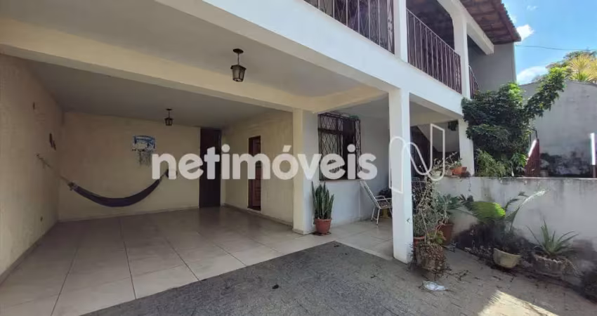 Casa com 3 quartos à venda na Rua Oleiros, Alípio de Melo, Belo Horizonte