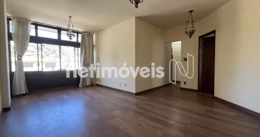 Apartamento 3 quartos, 1 suite, elevador, vaga de garagem grande, no serra.
