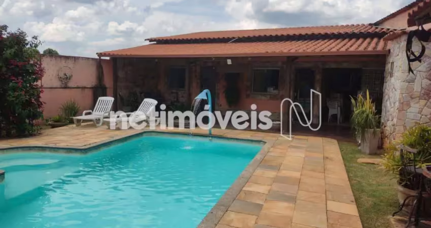 Casa com 6 quartos à venda na Rua Papagaio, Goiânia, Belo Horizonte
