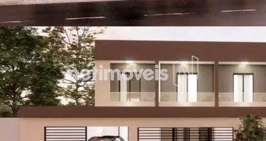 Casa com 2 quartos à venda na Rua Mariana Amélia de Azevedo, São João Batista, Belo Horizonte