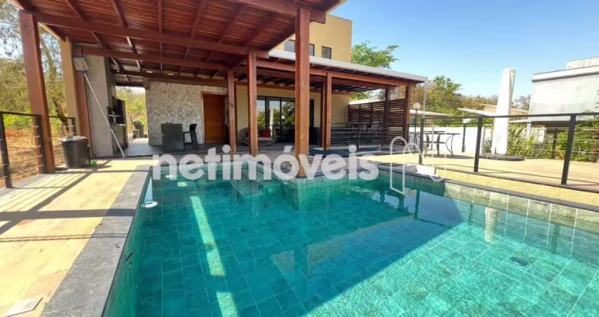 Casa em condomínio fechado com 4 quartos à venda na Avenida Mário Fonseca Viana, Angicos, Vespasiano