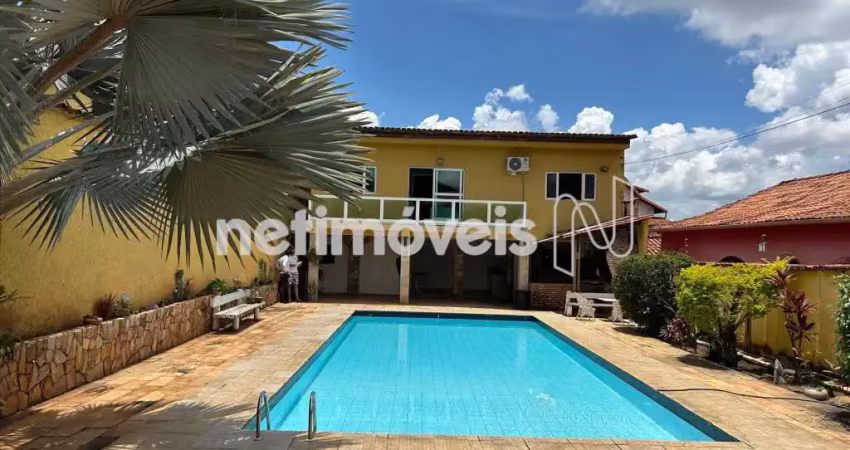 Casa com 3 quartos à venda na Rua Agílio Cruz de Souza, Serrano, Belo Horizonte