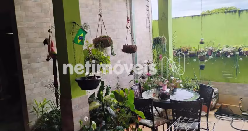 Casa com 3 quartos à venda na Rua Cândida Augusta Frade, São João Batista, Belo Horizonte