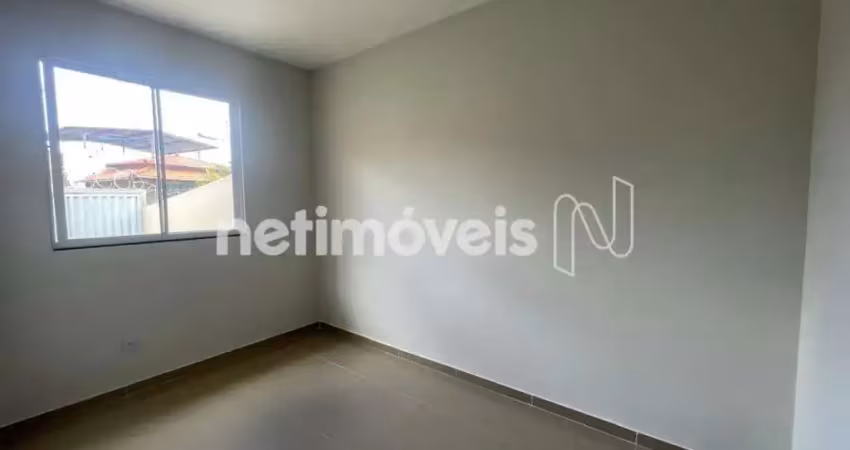 Casa com 2 quartos à venda na Rua dos Lírios, Imperial, Santa Luzia