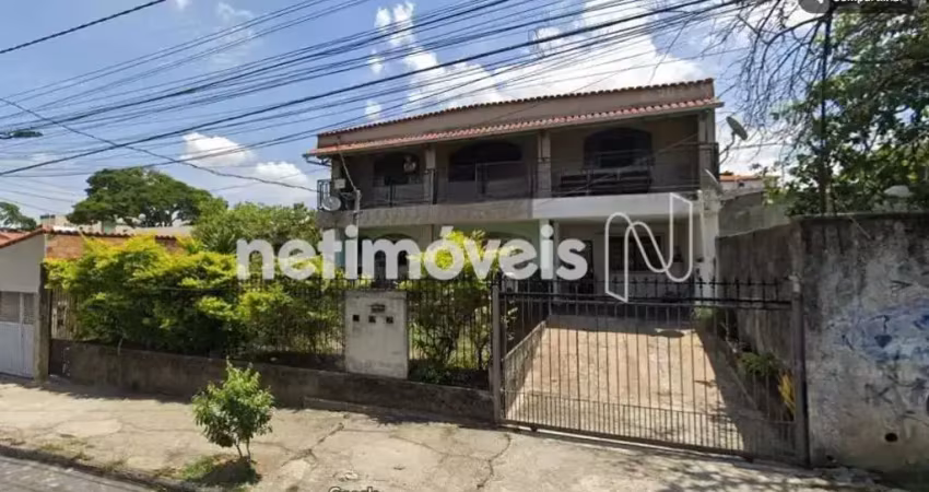 Casa com 3 quartos à venda na Rua Maria Trindade Barbosa, Santa Cruz Industrial, Contagem