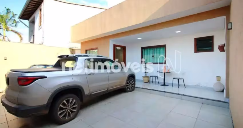 Casa com 3 quartos à venda na Rua Ituverava, Renascença, Belo Horizonte