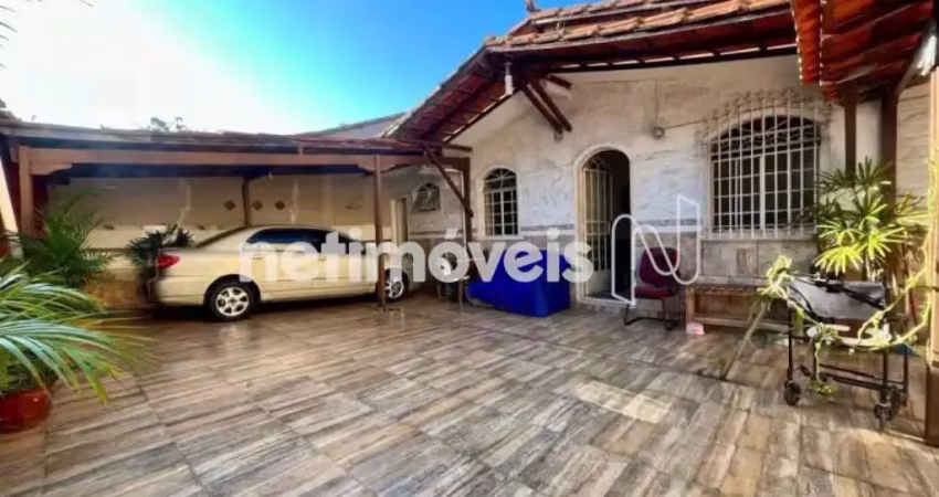 Casa com 3 quartos à venda na Avenida Paraúna, Serrano, Belo Horizonte