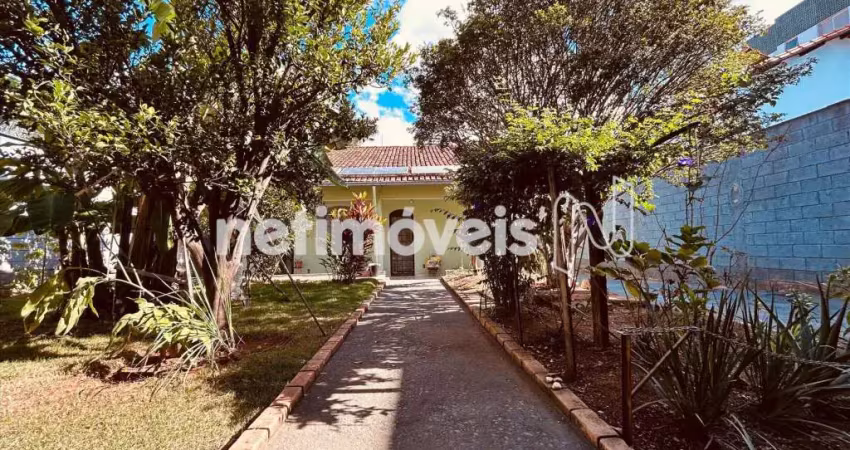 Casa com 3 quartos à venda na Rua Castelo Serpa, Castelo, Belo Horizonte