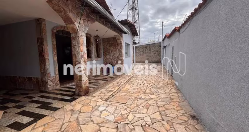 Venda Casa João Pinheiro Belo Horizonte