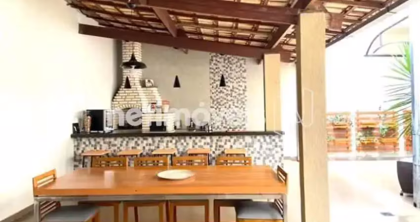 Casa com 3 quartos à venda na Rua das Pombas, Vida Nova, Vespasiano