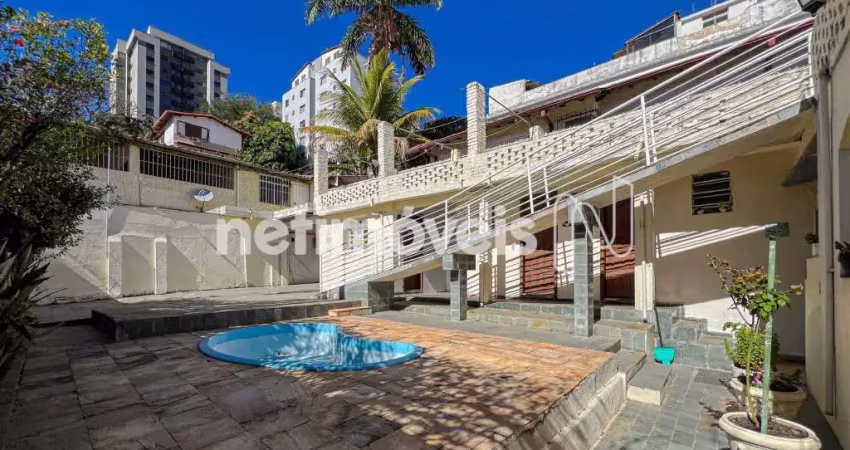 Casa com 5 quartos à venda na Rua Dante, São Lucas, Belo Horizonte