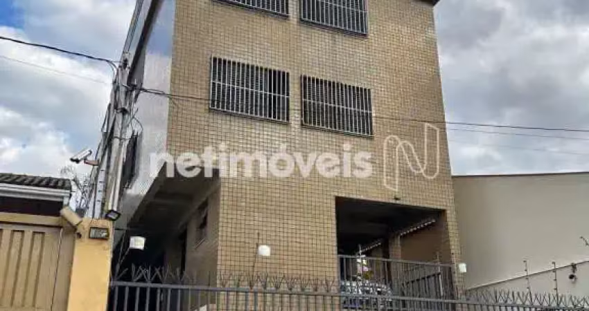 Apartamento com 3 quartos à venda na Rua Cambuquira, Carlos Prates, Belo Horizonte