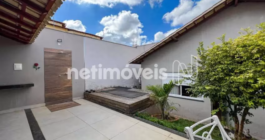 Casa com 4 quartos à venda na Rua Pedro Coelho Vergara, Paquetá, Belo Horizonte