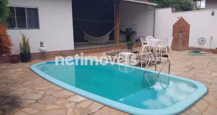 Casa com 4 quartos à venda na Rua Miriam, Jardim Arizona, Sete Lagoas