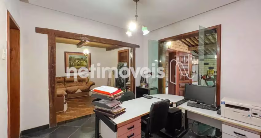 Casa com 3 quartos à venda na Rua Abaeté, Bonfim, Belo Horizonte