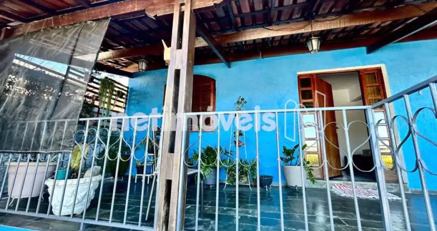 Casa com 3 quartos à venda na Rua José Arnaldo Teixeira, Aarão Reis, Belo Horizonte