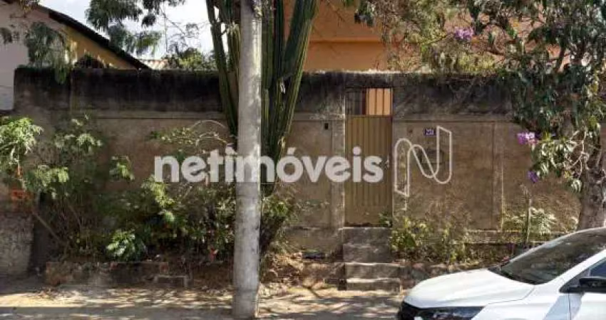Casa com 2 quartos à venda na Rua Macarena, Pindorama, Belo Horizonte