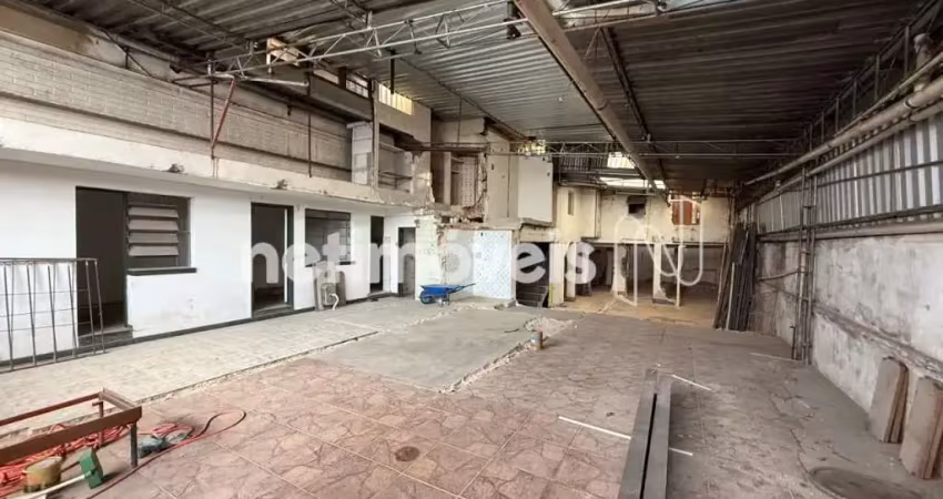 Barracão / Galpão / Depósito à venda na Rua Correa Vasques, Cachoeirinha, Belo Horizonte