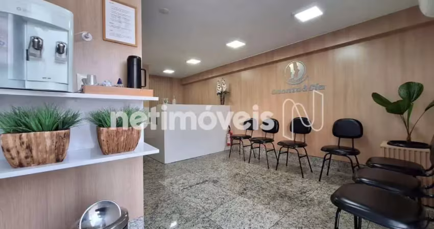 Apartamento à venda na Avenida Princesa Isabel, São Joaquim, Contagem