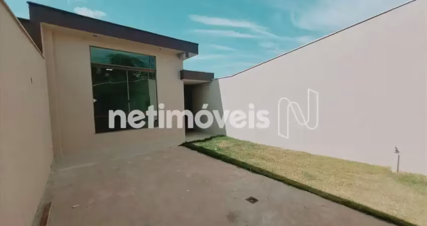 Casa com 3 quartos à venda na Rua Padre Joaquim Santana de Castro, Novo Centro, Santa Luzia