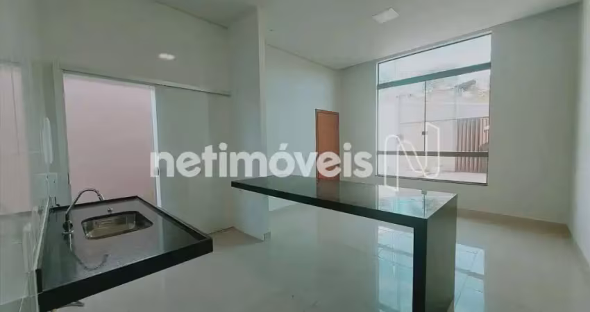 Casa com 3 quartos à venda na Rua Padre Joaquim Santana de Castro, Novo Centro, Santa Luzia