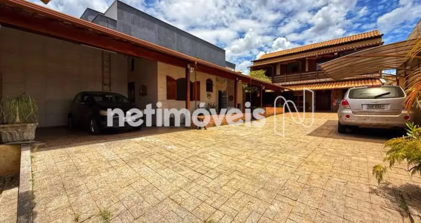 Casa com 4 quartos à venda na Rua Estados Unidos, Copacabana, Belo Horizonte