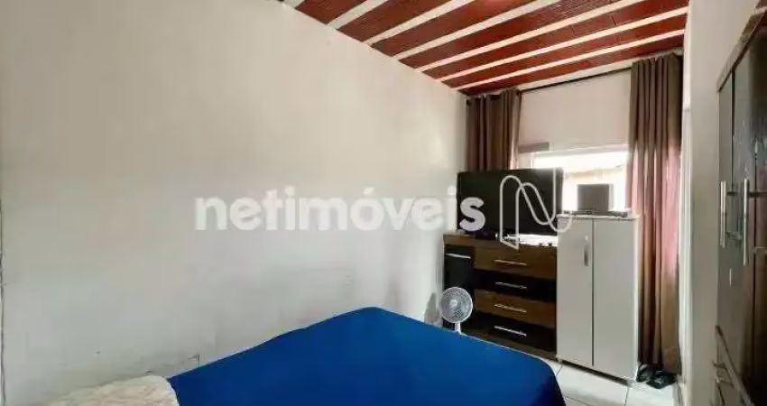 Casa com 4 quartos à venda na Rua Antônio Marmo Ferreira, Conjunto Lagoa, Belo Horizonte