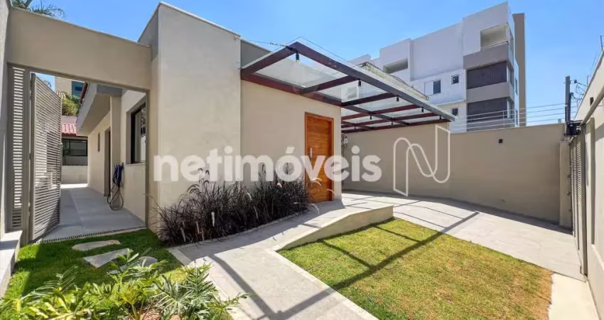 Casa com 3 quartos à venda na Rua Irmã Eufêmia, Santa Rosa, Belo Horizonte