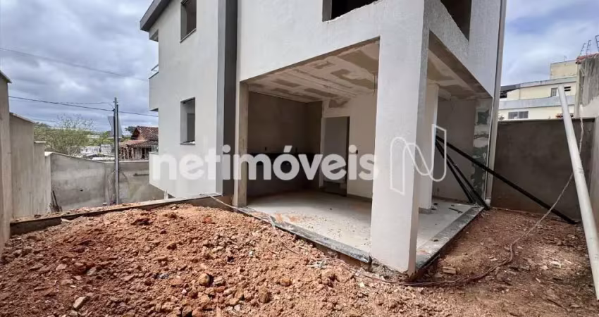 Casa com 3 quartos à venda na Rua Guarda Custódio, Ouro Preto, Belo Horizonte